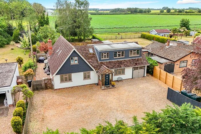 5 Bedroom Detached House For Sale In Fakenham Road, Hillington Kings Lynn, PE31