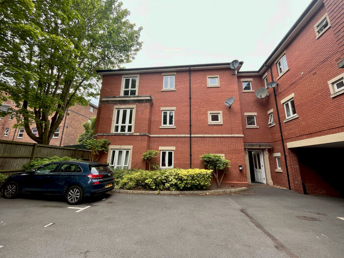 2 Bedroom Apartment To Rent In , Vicarage Place, Derbyshire, DE22
