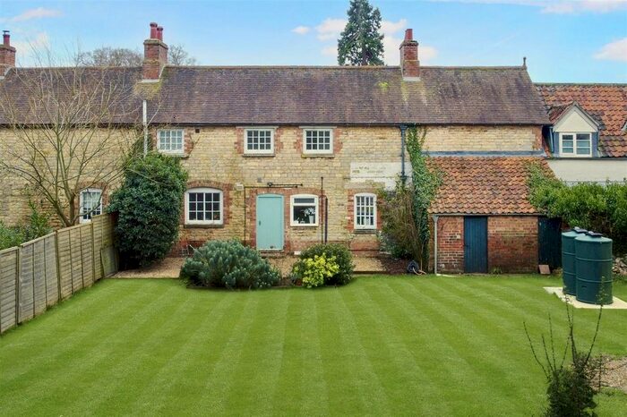 3 Bedroom Property For Sale In Post Office Yard, Leadenham, Lincoln, LN5