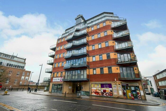 2 Bedroom Flat To Rent In St. Swithins Square, Lincoln, LN2