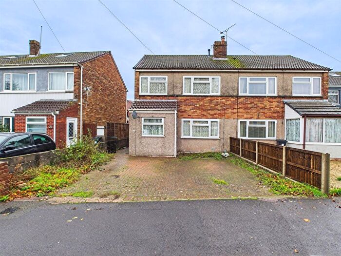 3 Bedroom Semi Detached House For Sale In Stanshawe Crescent, Yate, Bristol, BS37