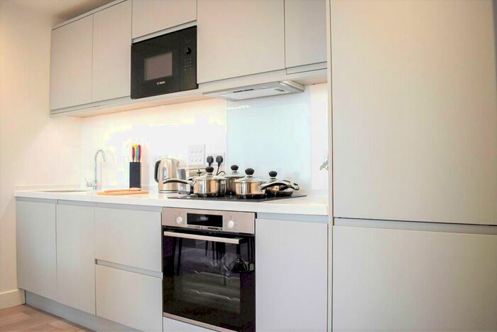 1 Bedroom Flat To Rent In New London Road, Chelmsford, Essex, CM2