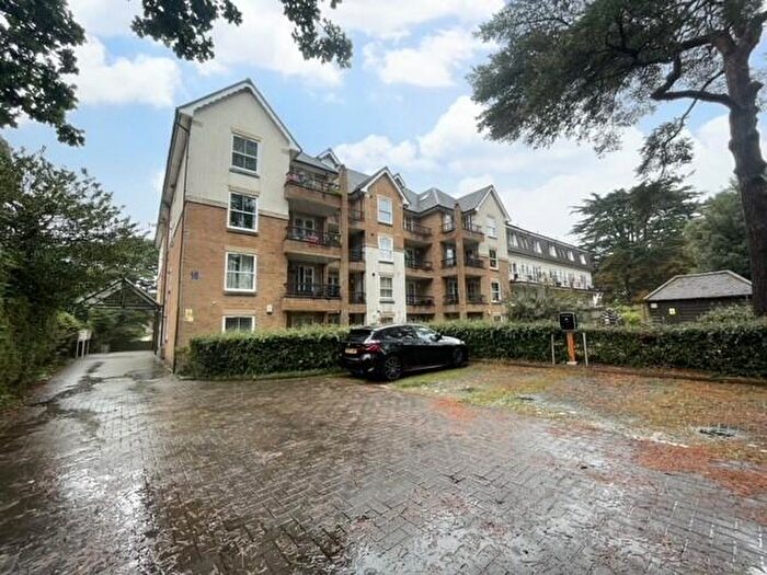 2 Bedroom Flat To Rent In Knyveton Road, Bournemouth, BH1