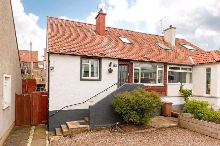 4 Bedroom Property For Sale In Oxgangs Farm Drive, Oxgangs, Edinburgh, EH13