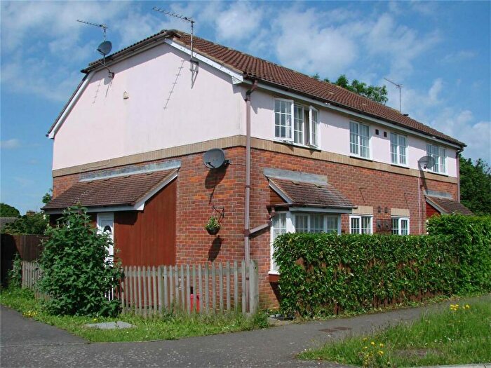 1 Bedroom Semi-Detached House To Rent In Kings Walden Rise, Stevenage, Hertfordshire, SG2
