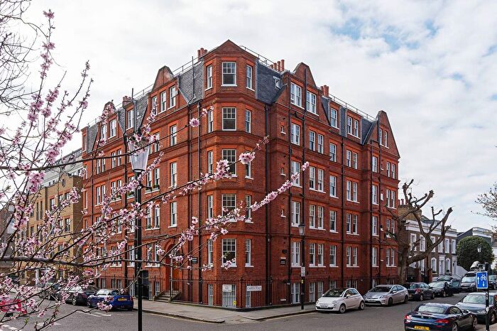 3 Bedroom Flat To Rent In Elm Park Mansions, Chelsea, London, SW10