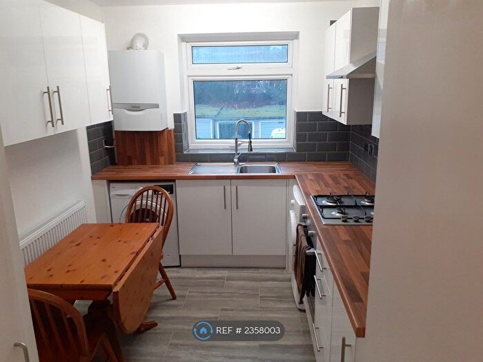 2 Bedroom Flat To Rent In Sunderland Road, London, SE23