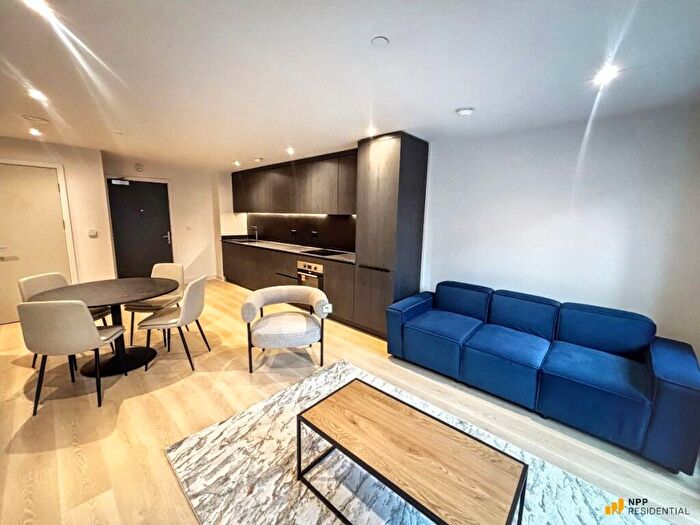 1 Bedroom Apartment To Rent In Waterhouse Gardens, Dutton Street, Manchester, M3