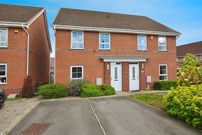 3 Bedroom Semi Detached House To Rent In Harrier Close, Scunthorpe, DN16