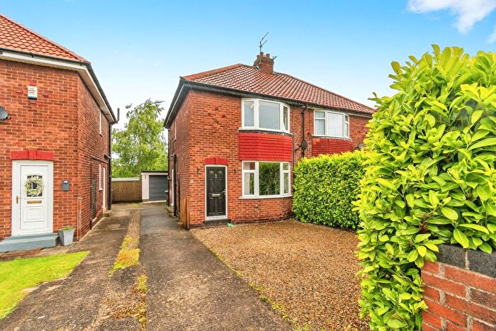 2 Bedroom Semi-Detached House To Rent In North Lane, York, YO24