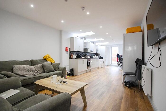 7 Bedroom House To Rent In Hubert Road, Birmingham, B29