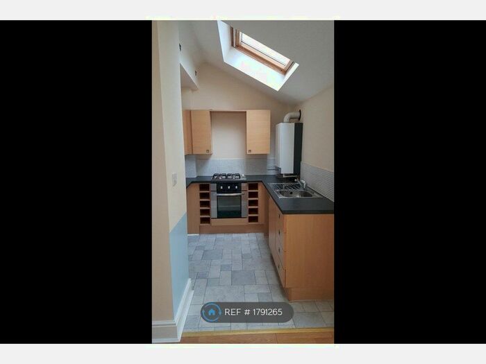 1 Bedroom Flat To Rent In Lake Rd, Hoylake, CH47