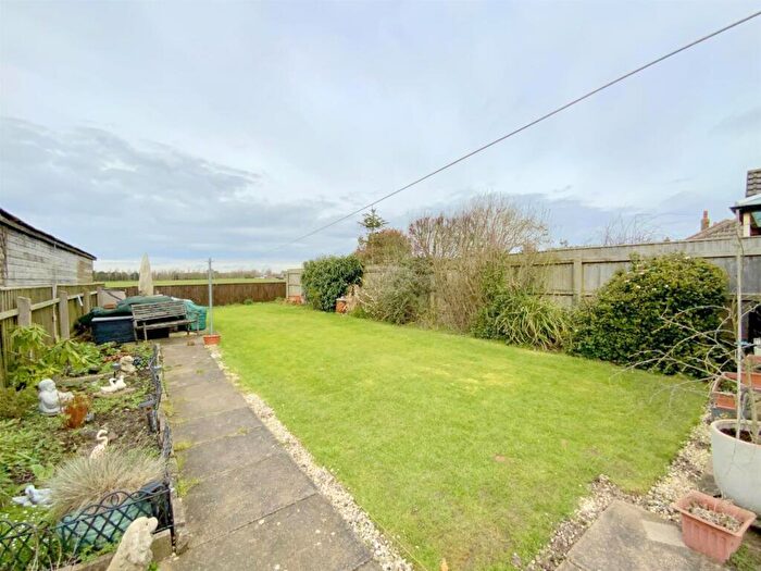 3 Bedroom Semi-Detached Bungalow For Sale In Town Road, Tetney, DN36