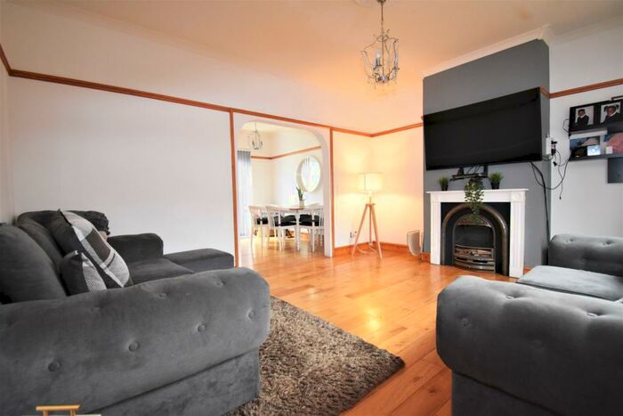 3 Bedroom Terraced House To Rent In Lambarde Avenue New Eltham, SE9