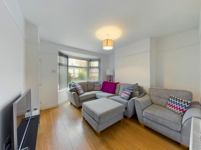 2 Bedroom Terraced House To Rent In County Road South, Hull, HU5