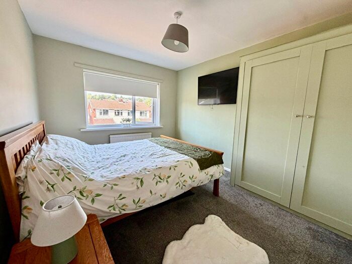 3 Bedroom Semi-Detached House For Sale In Sycamore Court, Woodfieldside, Blackwood, NP12