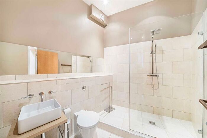 1 Bedroom Flat To Rent In Gloucester Road, London, SW7