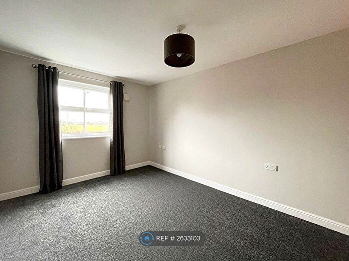 2 Bedroom Flat To Rent In Adlington Place, Poynton, Stockport, SK12
