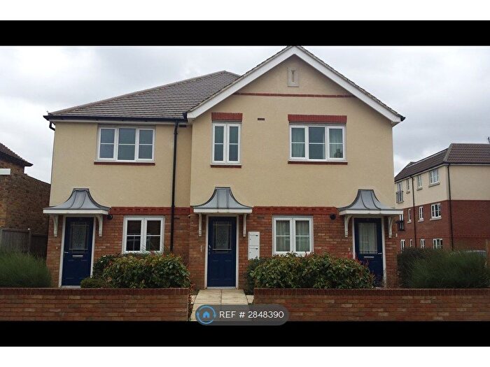 1 Bedroom Flat To Rent In Merryfields, Uxbridge, UB8