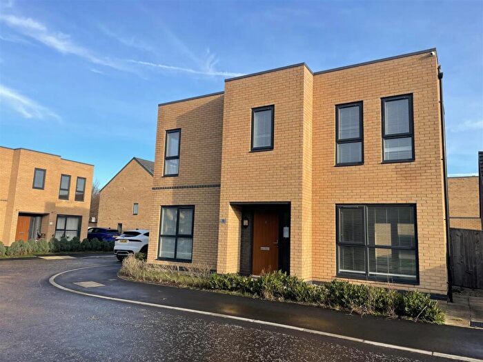 4 Bedroom Detached House For Sale In Aspen Close, Birtley, Chester Le Street, DH3