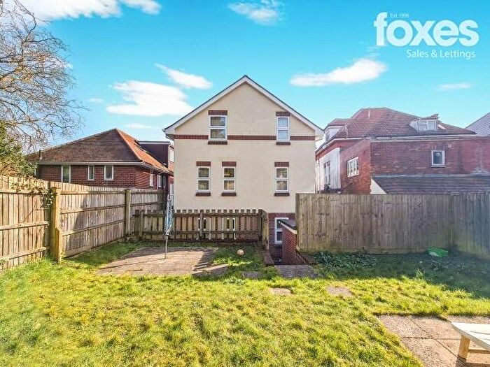 1 Bedroom Flat To Rent In Flat, Frances Road, BH1