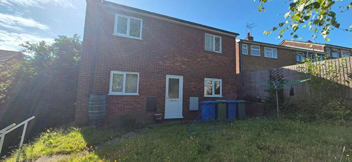 1 Bedroom Flat To Rent In The Cedars, Broom Road, Sittingbourne, Kent, ME10