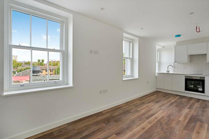 Studio To Rent In Chalk Farm Rd, London, NW1