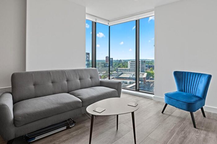 2 Bedroom Apartment To Rent In The Bank Tower, Sheepcote Street, B16