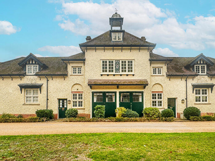 3 Bedroom Terraced House To Rent In The Coach House, Herringswell, IP28
