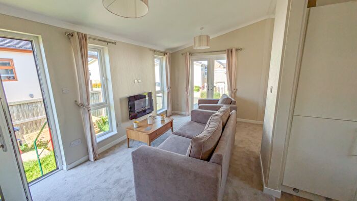 2 Bedroom Park Home For Sale In Llay, Llay, LL12