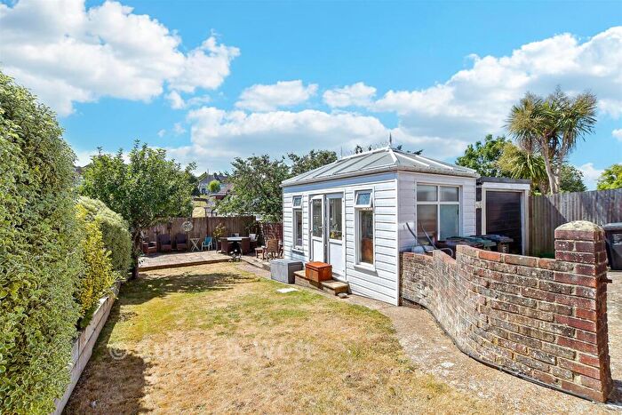 3 Bedroom Semi-Detached Bungalow For Sale In Dale Crescent, Brighton, East Sussex, BN1
