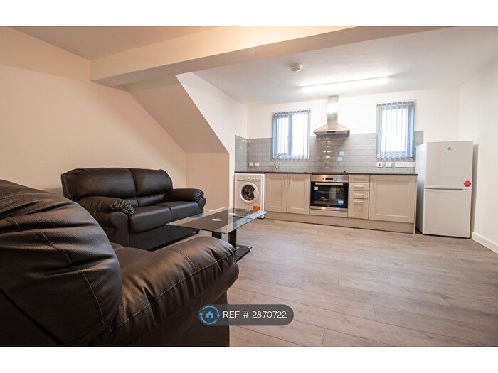 1 Bedroom Flat To Rent In Church Lane, Leeds, LS15
