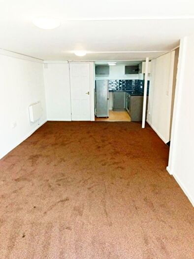 1 Bedroom Flat To Rent In William Street, Grays, RM17