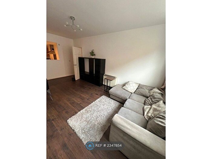 2 Bedroom Flat To Rent In Sapphire Heights, Birmingham, B1