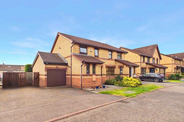 3 Bedroom Semi Detached House For Sale In Speedwell Avenue, Danderhall, Dalkeith, Midlothian, EH22
