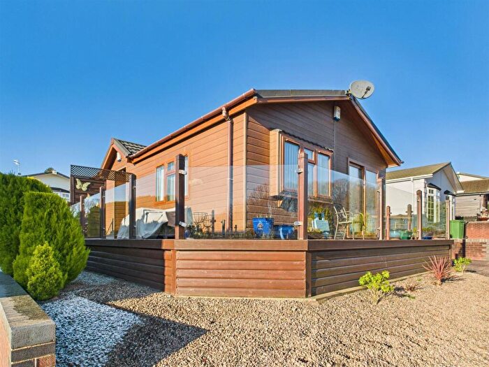 2 Bedroom Park Home For Sale In Dowles Road, Bewdley, DY12