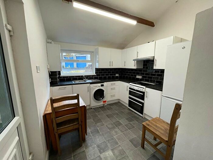 5 Bedroom Terraced House To Rent In Gloucester Road, Horfield, Bristol, Somerset, BS7