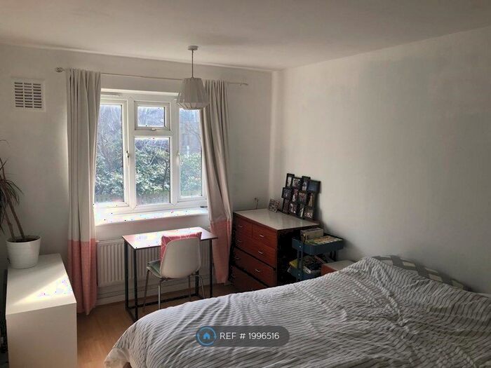 2 Bedroom Flat To Rent In Shannon Court, London, N16