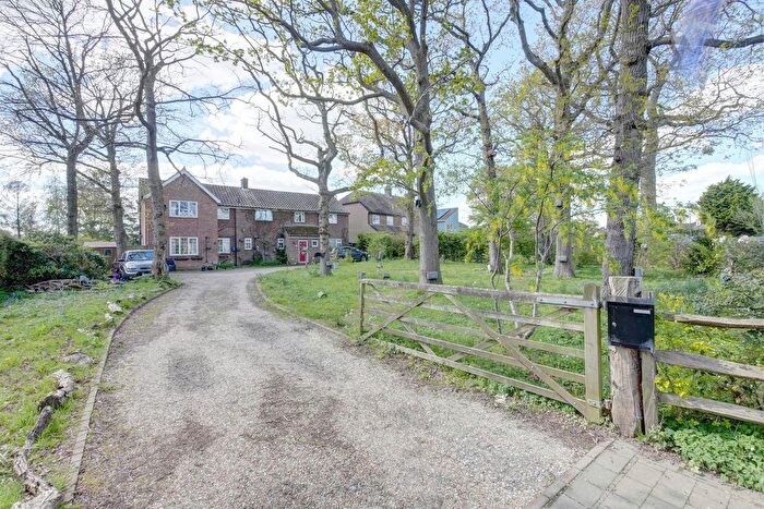 5 Bedroom Detached House For Sale In Hawthylands Road, Hailsham, BN27