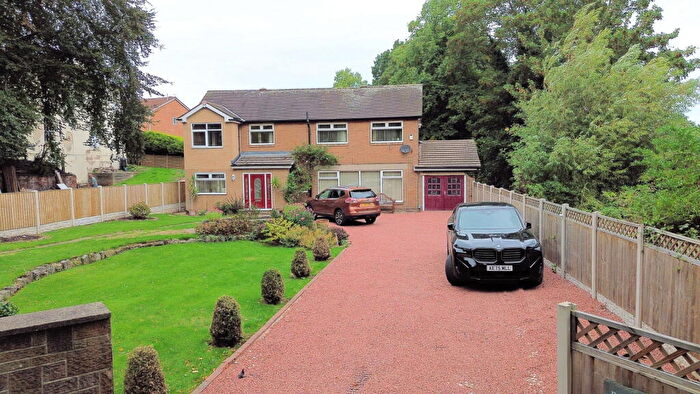 4 Bedroom Detached House For Sale In Moorgate Grove, Rotherham, S60