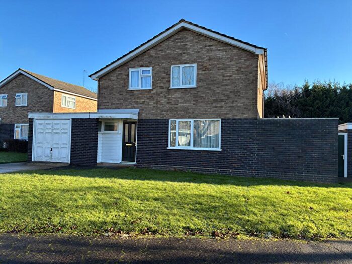 3 Bedroom House To Rent In Handley Page Close, Cranfield, MK43