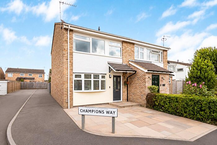 3 Bedroom Semi-Detached House For Sale In Champions Way, Hoddesdon, EN11