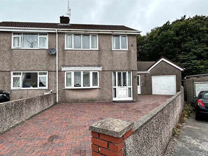 3 Bedroom Semi-Detached House For Sale In Dythel Park, Pen-Y-Mynydd, Llanelli, SA15