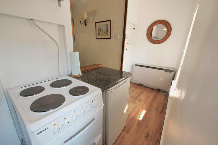 1 Bedroom Cottage For Sale In New Leeds Road, Kettlewell, BD23