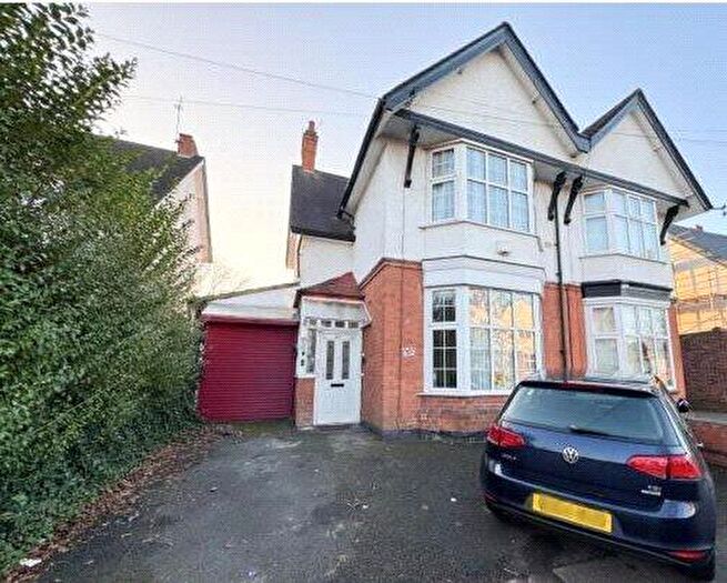 5 Bedroom Semi Detached House For Sale In Stoughton Drive North, Leicester, Leicestershire, LE5