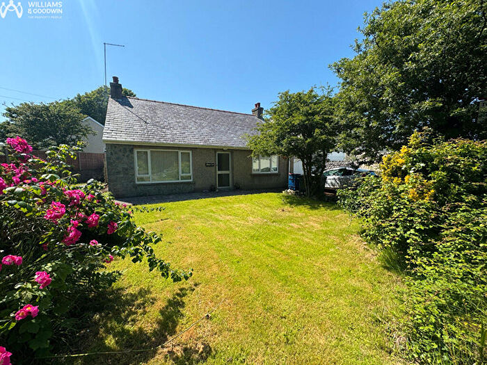 2 Bedroom Detached Bungalow For Sale In Llanfawr Road, Holyhead, Anglesey, LL65