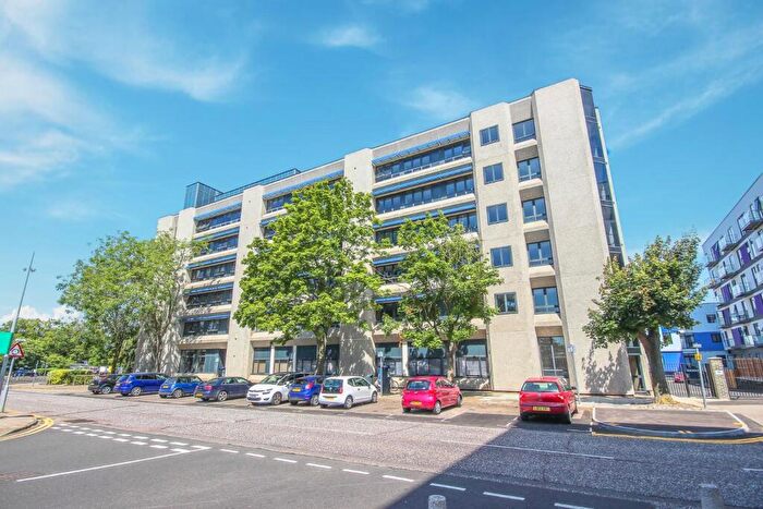 2 Bedroom Apartment To Rent In Skyline House, Swingate, Stevenage, SG1
