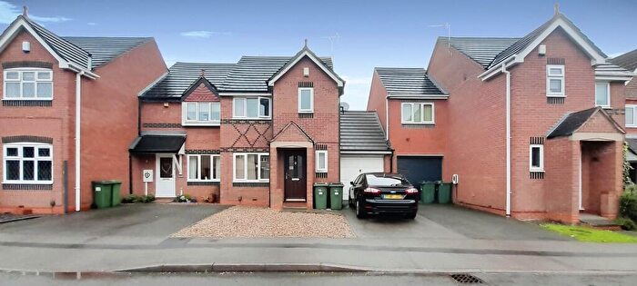 3 Bedroom Semi-Detached House To Rent In Darien Way, Braunstone, LE3