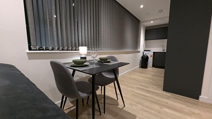 1 Bedroom Flat To Rent In Seymour Grove, Old Trafford, Manchester, M16