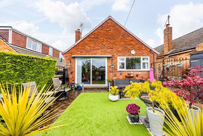 2 Bedroom Detached Bungalow For Sale In Winster Avenue, Ravenshead, NG15